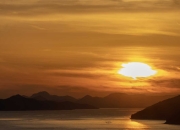 米兰体育官网-克罗地亚不敌斯洛文尼亚，小组竞争激烈