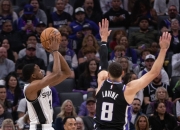 米兰APP下载-马刺大胜国王，重返西部前八