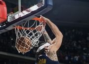 米兰百家乐-猛龙逆转掘金，乔治刷新纪录