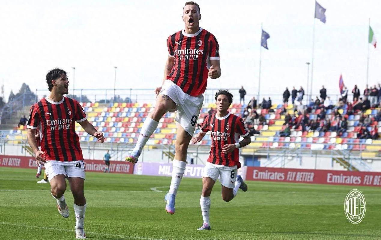 AC米兰后卫表现出色，助队夺下胜利的简单介绍