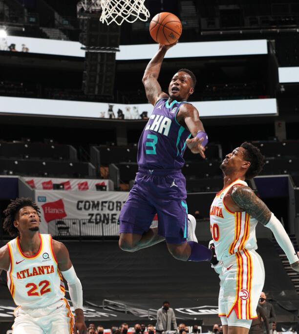 格尔雷多主场击败对手，实现反超的简单介绍