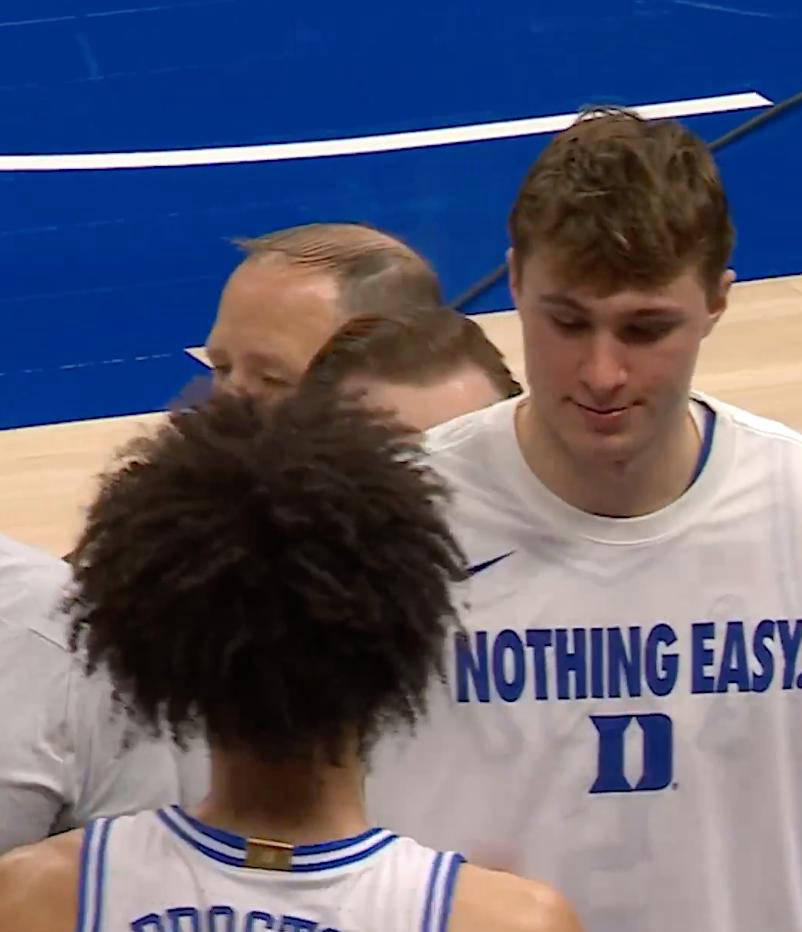 NBA球员在比赛中因伤离场