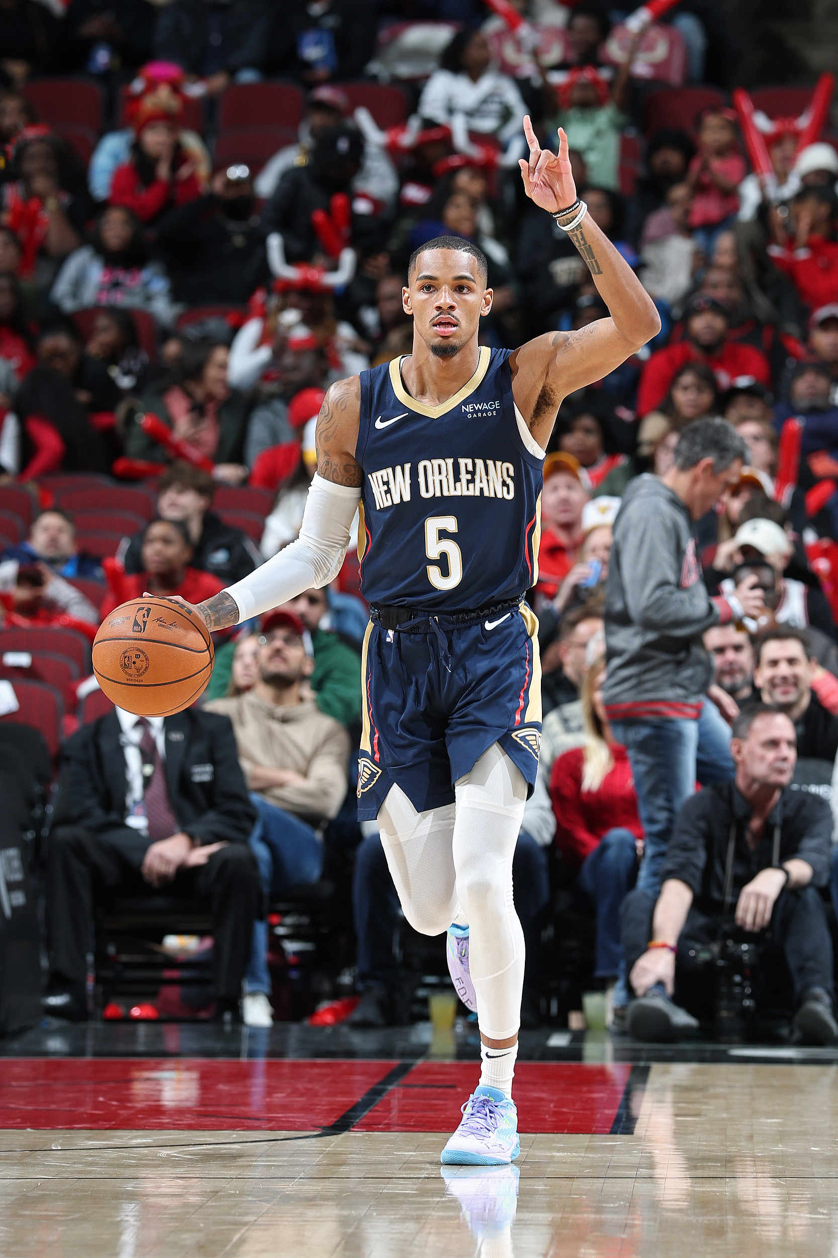 NBA球星受伤潮：骑士新援遭重伤