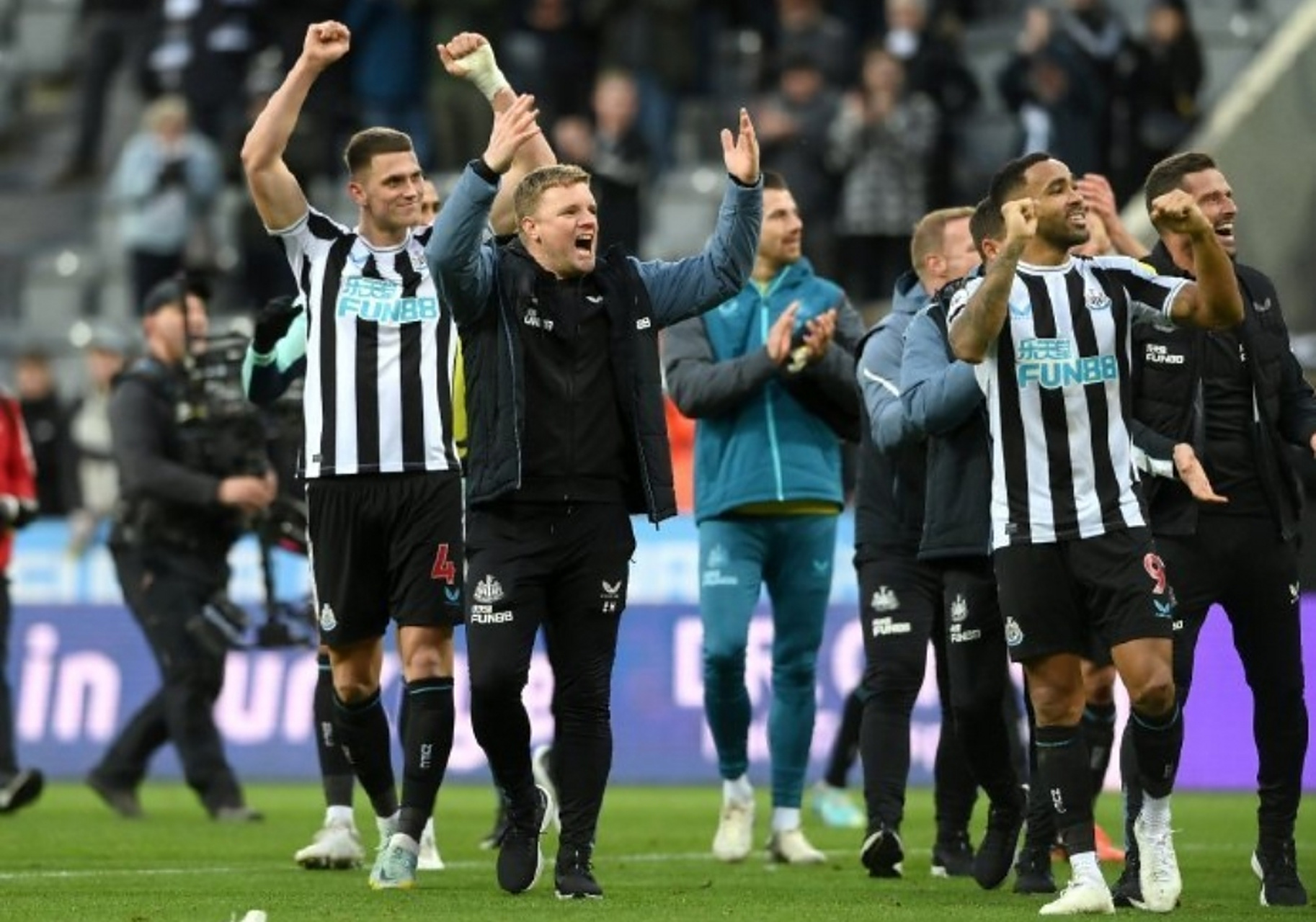 纽卡斯尔主场大捷，实现保级目标