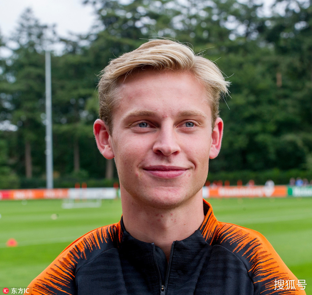 荷兰选手勇夺宝座，赛场成就惹人瞩目