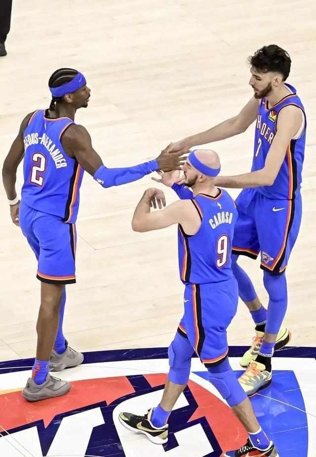 精华对决上演，双方实力抢眼引关注