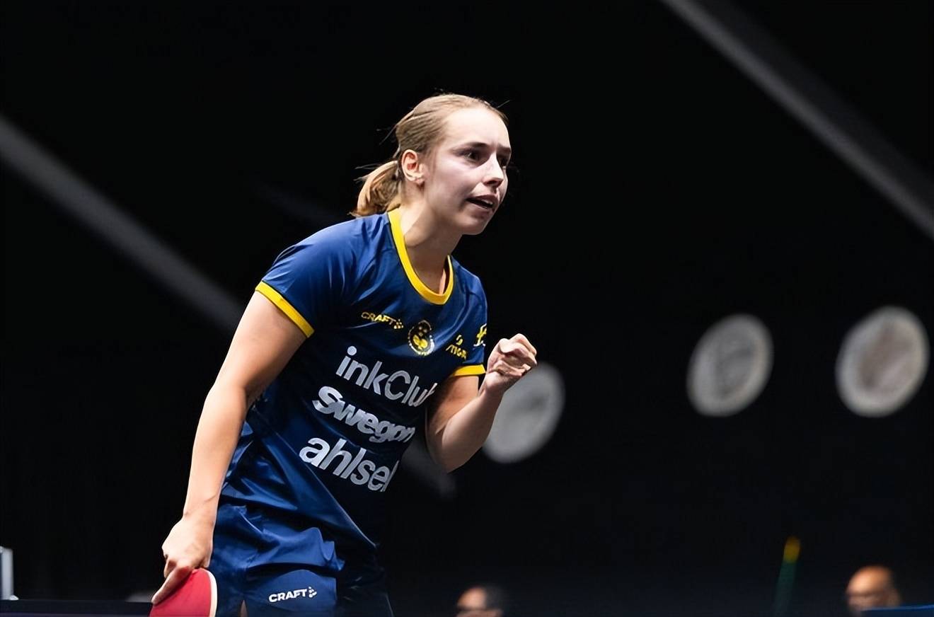 女足比赛中欧洲大国对决变为欧洲强队对阵，擦出火花