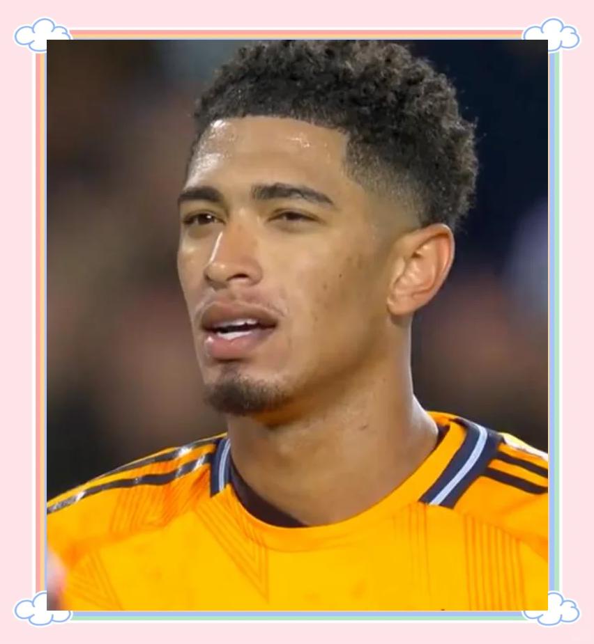 瓦伦西亚再获一胜,埃瓦尔叫苦连连 瓦伦西亚再获一胜,埃瓦尔叫苦连连