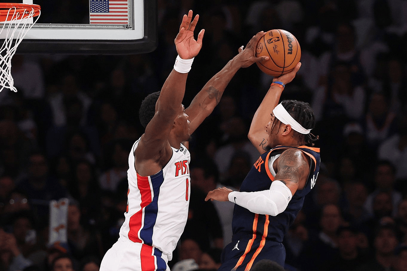 尼克斯击败活塞，继续发威