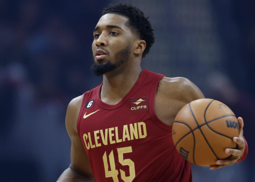 克利夫兰遭遇连败,全队沮丧 克利夫兰遭遇连败,全队沮丧