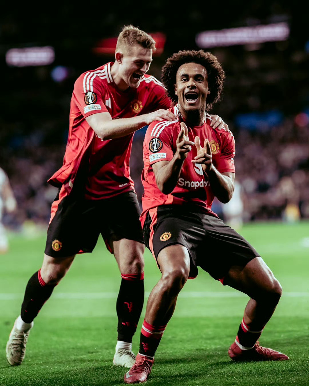 精彩连连!欧预赛比赛场面层出不穷,丝丝入扣 精彩连连!欧预赛比赛场面层出不穷,丝丝入扣