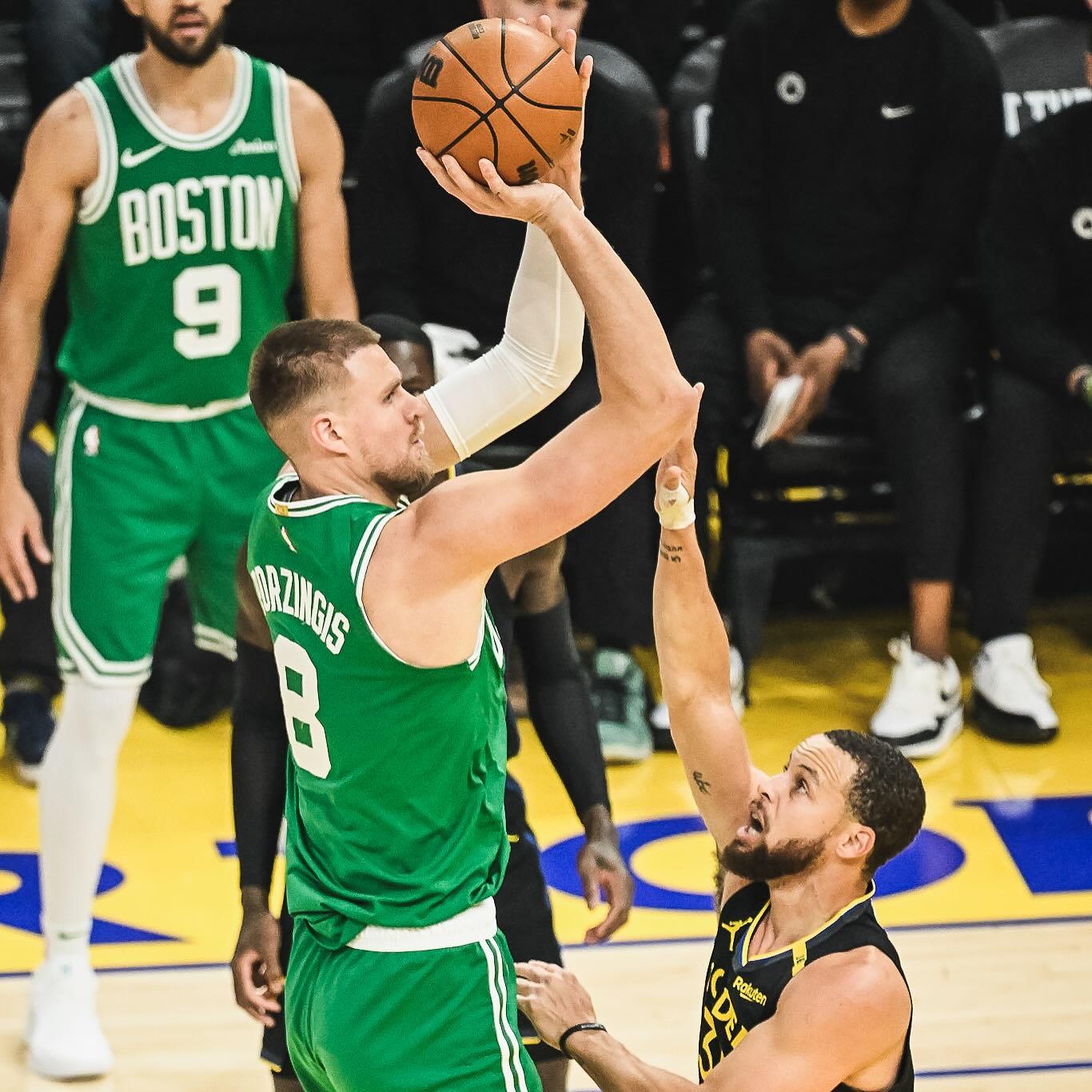 包含勇士遭遇凯尔特人强势反击,遗憾失利的词条 包含勇士遭遇凯尔特人强势反击,遗憾失利的词条