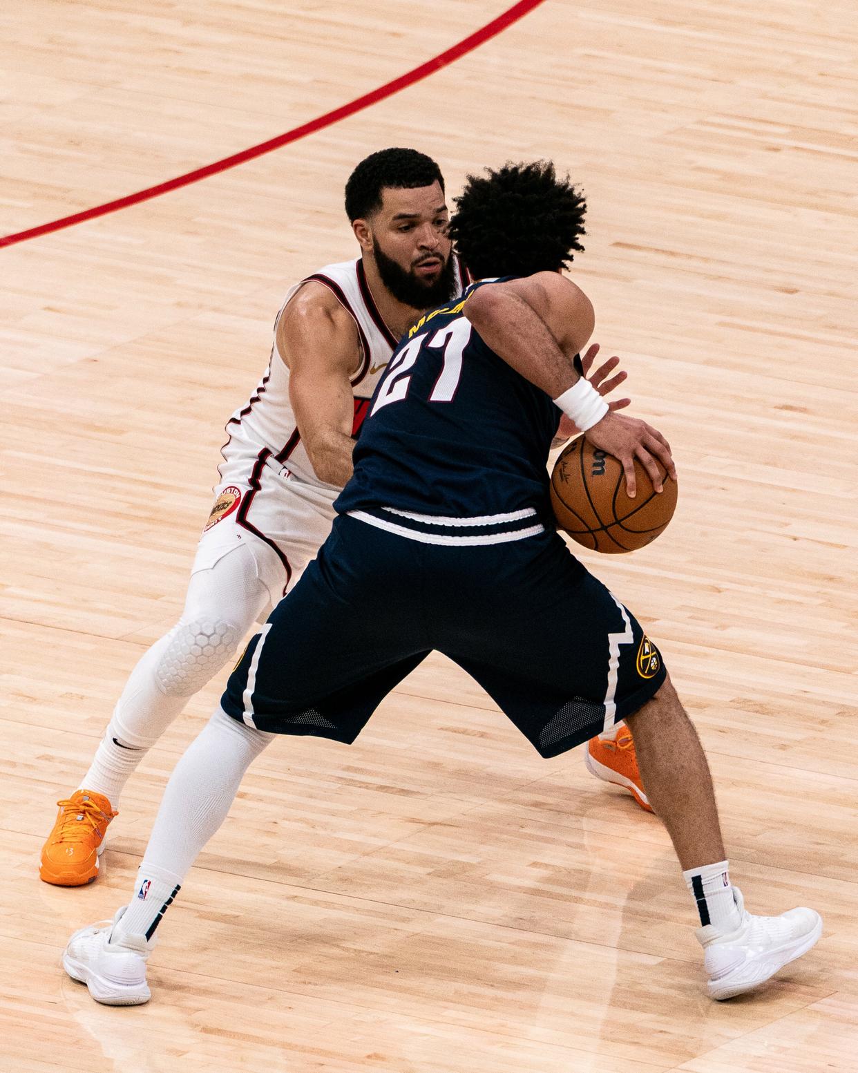 火箭客场大胜掘金结束失利 火箭客场大胜掘金结束失利